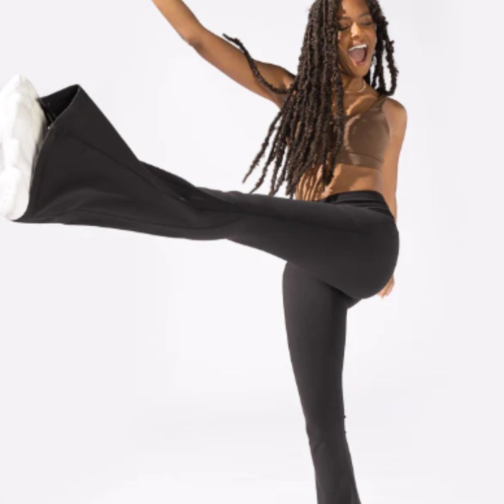 POPFLEX Crisscross Hourglass Bell Bottom with Pockets - Black - M